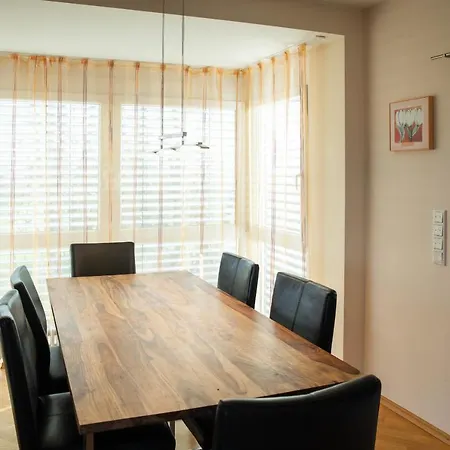 Ella Apartmán